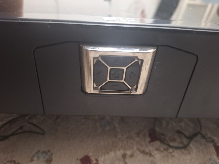 Телевизор LG продаётся