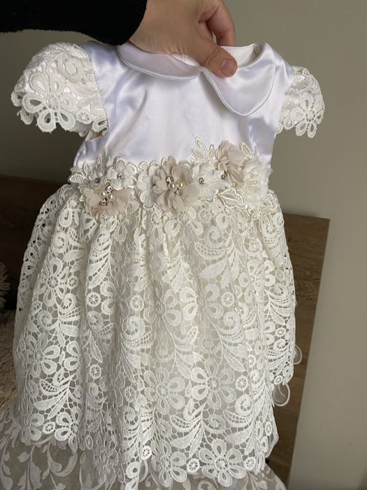 Rochita ocazie pentru fetite 6-9 luni stare excelenta