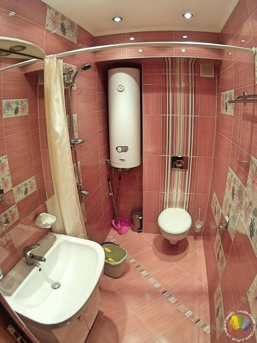 Дава се под наем Двустаен апартамент в Бургас, Изгрев - 75 кв.м за 459 € - Снимка #9