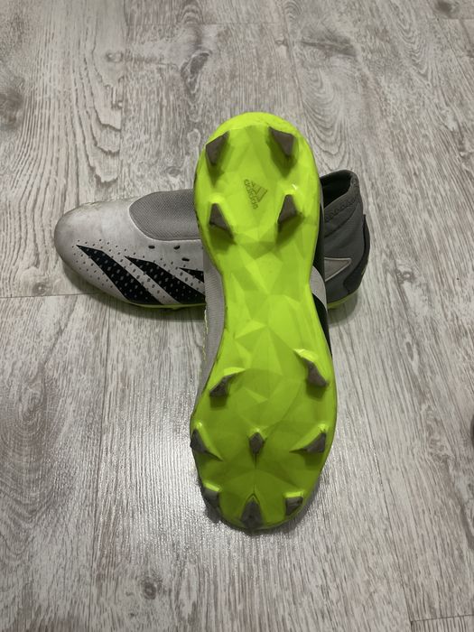 Оригинальные бутсы Adidas Predator