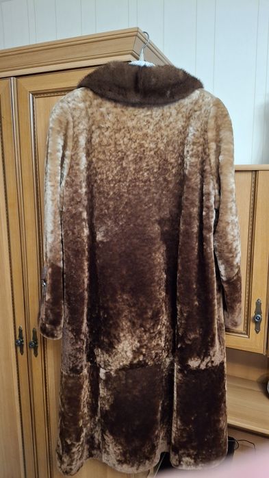 Шуба женская мутоновая