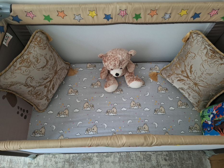 Детска кошара ! Запазена !