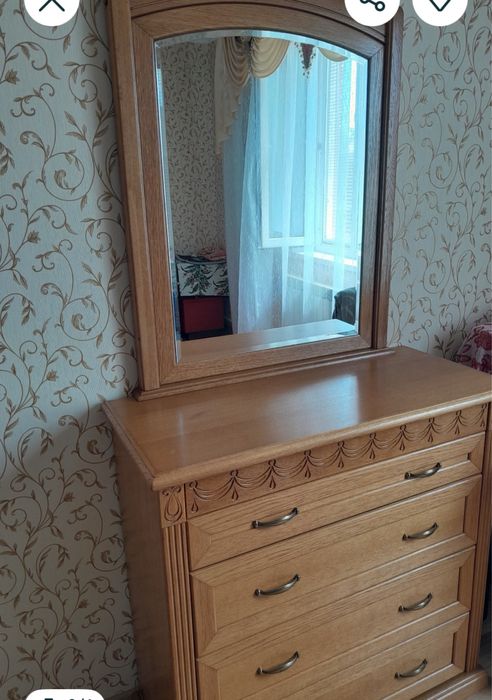 Продам спальный гарнитур