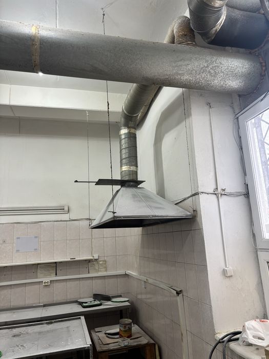 Продам вытяжные зонты