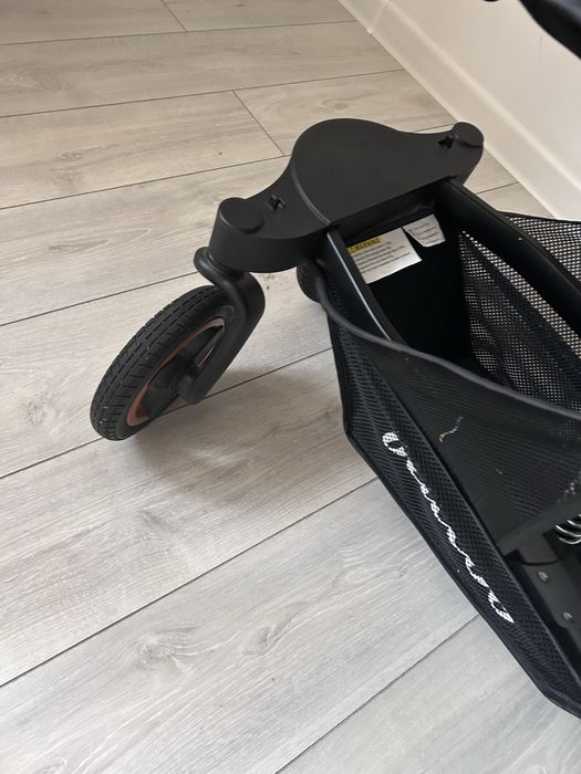 Детская коляска новая