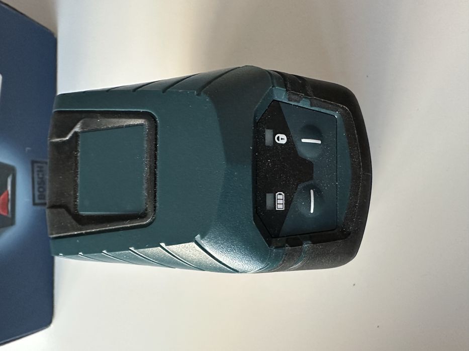 Линеен лазерен нивелир Bosch GLL 2-10
