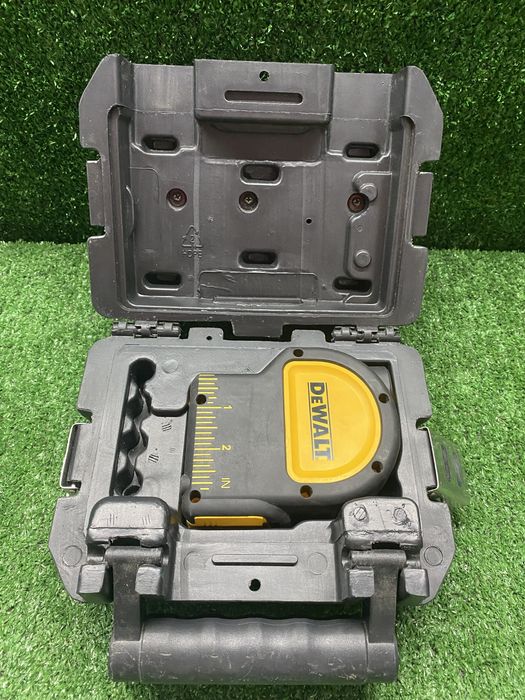 Лазерен отвес Dewalt DW082