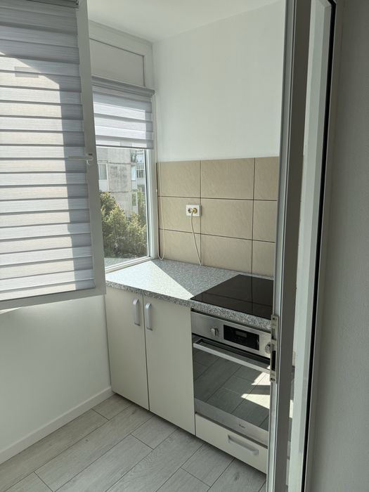 Inchiriez apartament decomandat 2 camere in Arad, Micalaca zona 300 vis a vis de Universitatea UAV