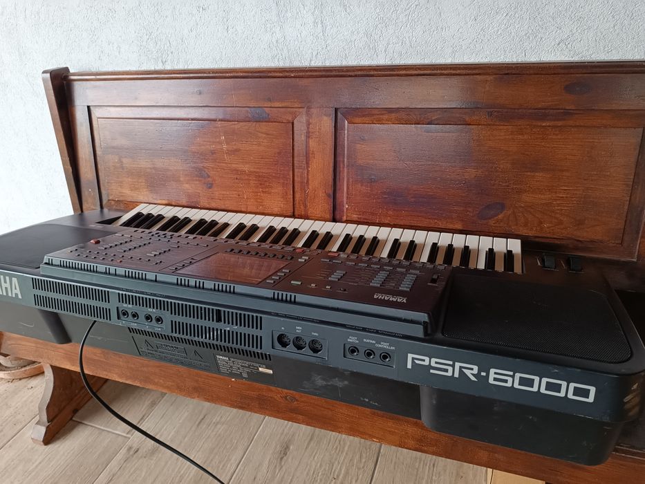 Синтезатор Yamaha PSR 6000