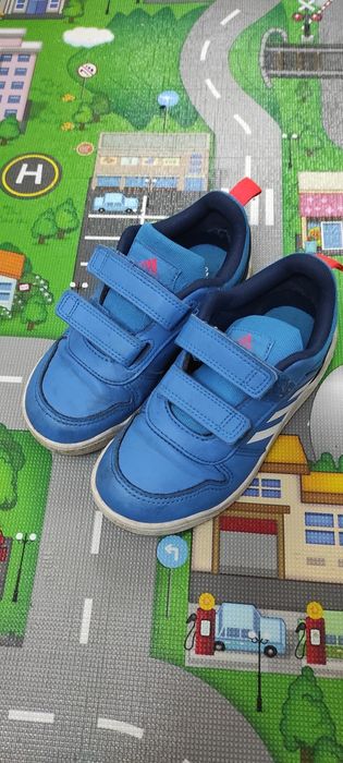 Маратонки Adidas