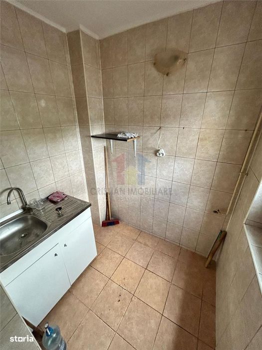 Etaj 1 Garsoniera, 26mp zona Gara Autogara