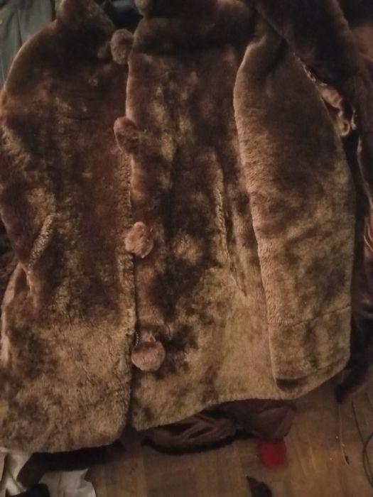 Vând blănuri de Dame și Bărbați