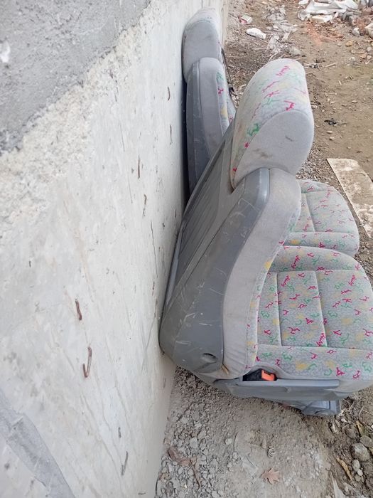 Продам сиденье на Мерседес Вито