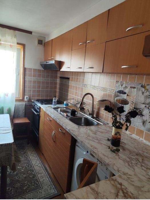 Inchiriez apartament zona brd primaverii