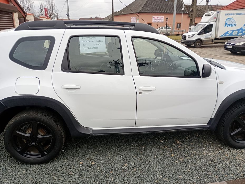 Vând Dacia Duster 1,5TDCI