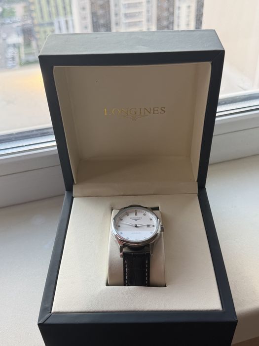 Часы Longines с коробкой , механические