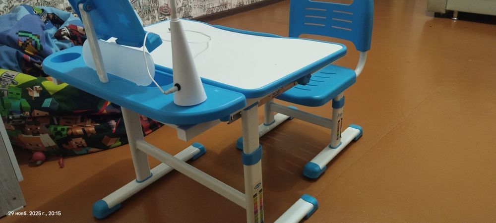 Продам парту стол детская