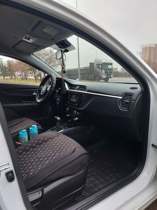 Продам автомобиль Kio Rio