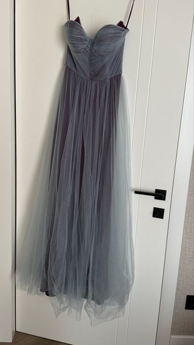 Елегантна рокля Vera Wang Bride