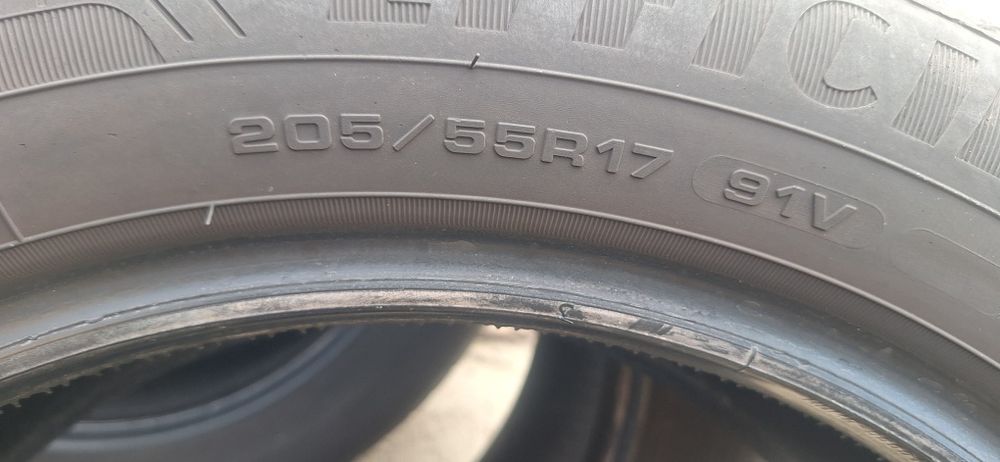 205 55 r17 vara 550 lei/set