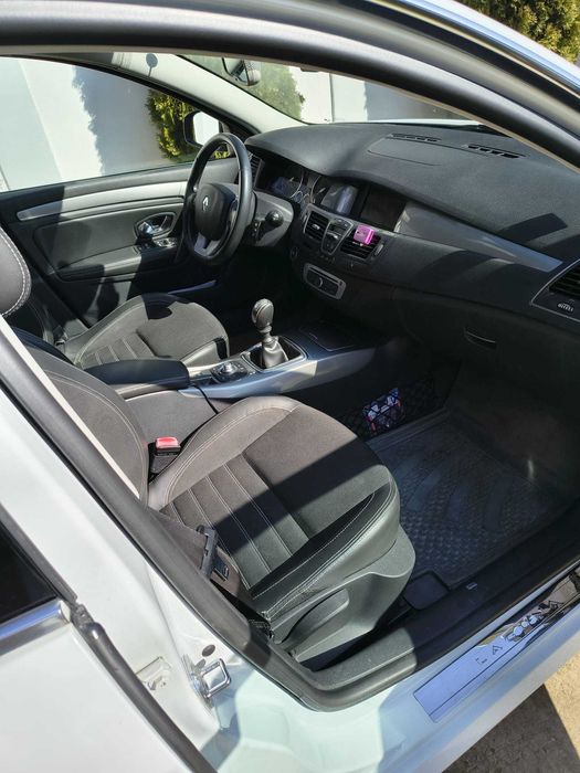 Renault  Laguna 3 2013
