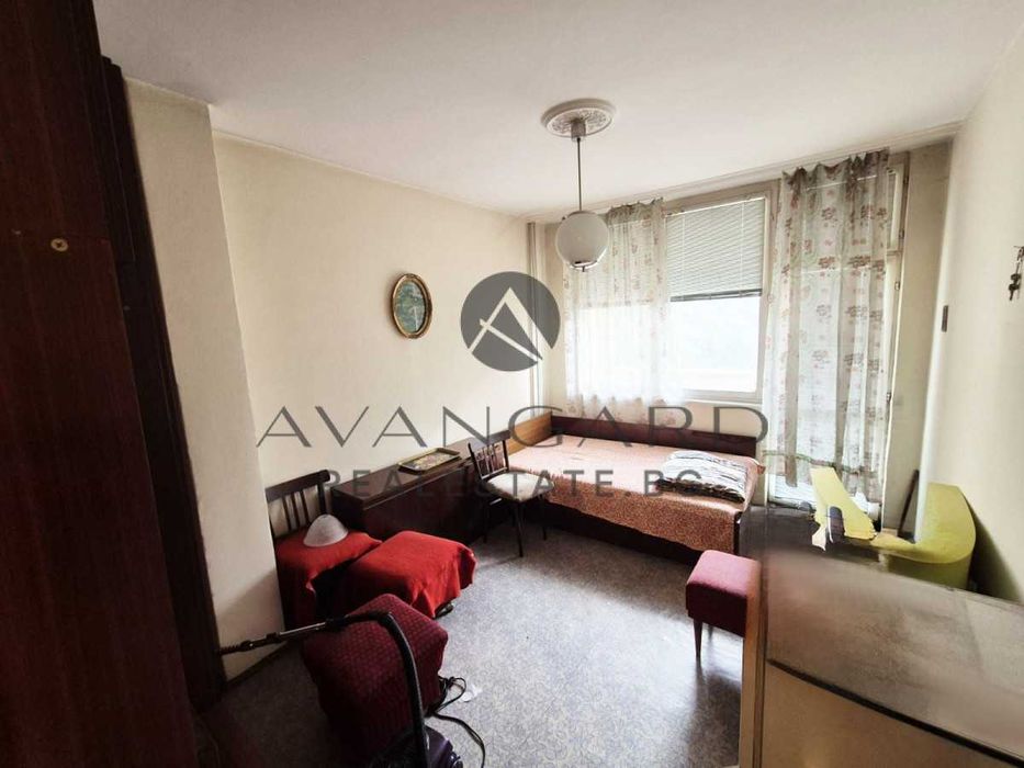 Продава се Тристаен апартамент в Пловдив, Кючук Париж - 100 кв.м за 1306 €/кв.м - Снимка #5