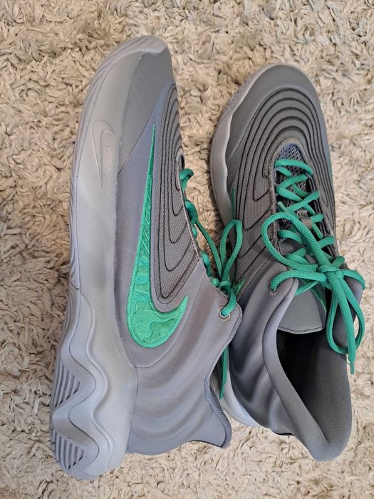 Маратонки Nike номер 40