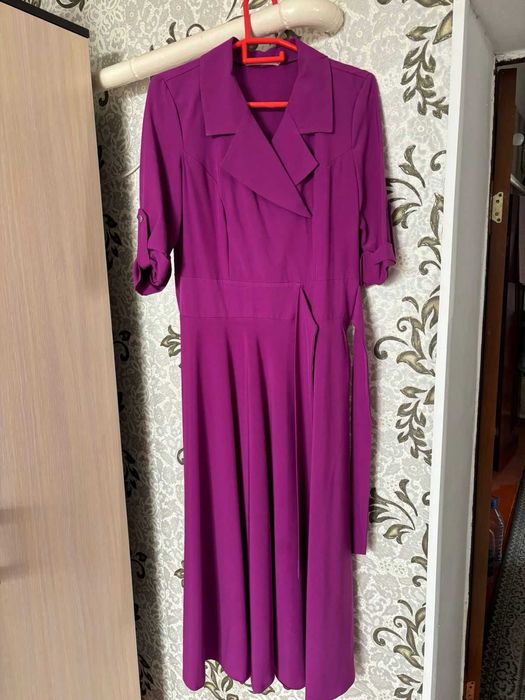 Продам платья размер 46-48