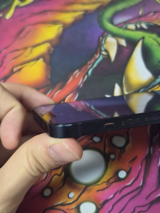 IPhone 13 128gb midnight