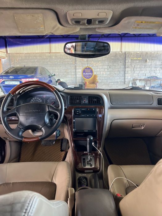 Машина субару 2001 год обем 3