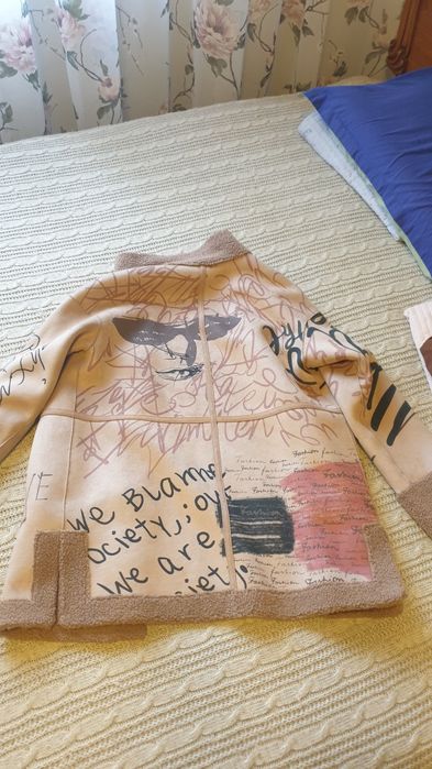 Продаю куртка женская