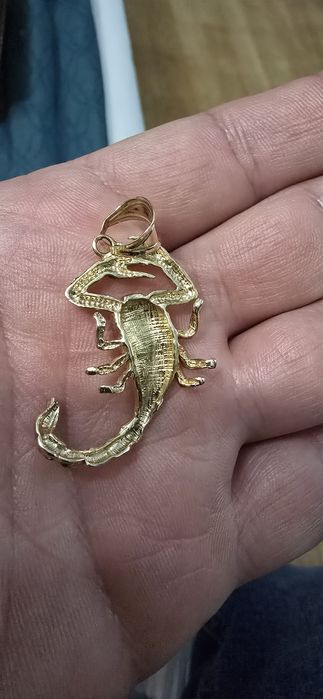 Pandant medalion aur