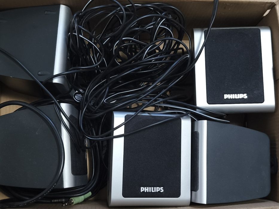 Sistem boxe audio Philips 5+1/ adaptor AC-AC