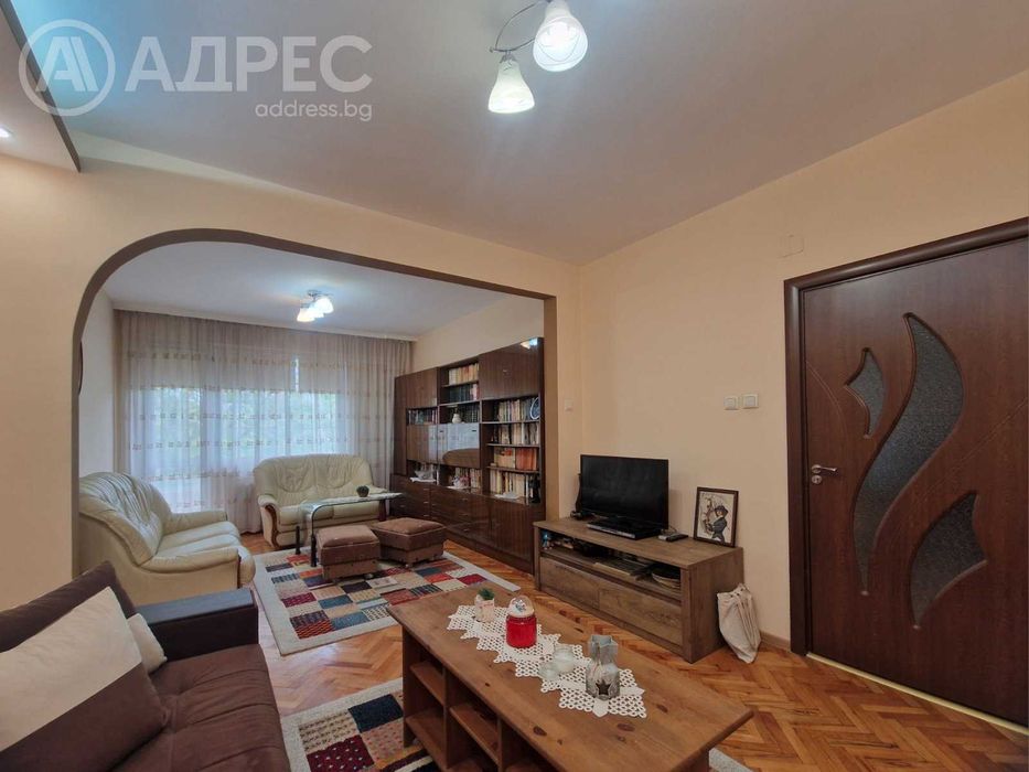Тристаен апартамент, Възраждане, 86 кв.м., ет. 5/7, ТЕЦ, тухла, обзаведен