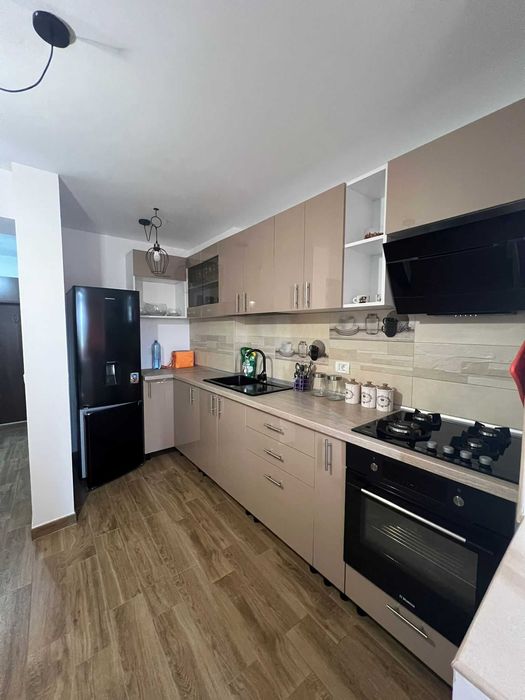 Apartament 3 camere decomandat - Turceni