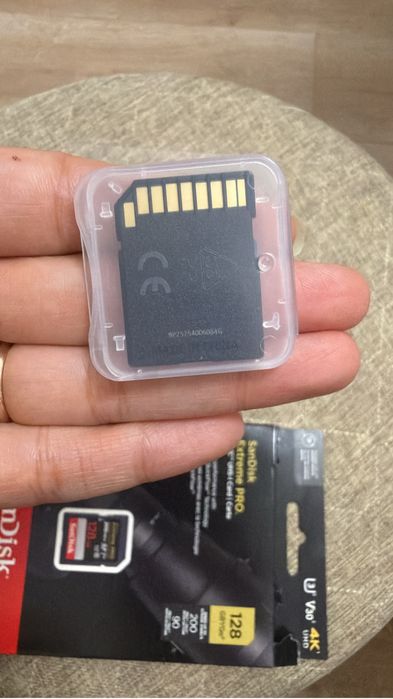 Карта памяти sandisk новая