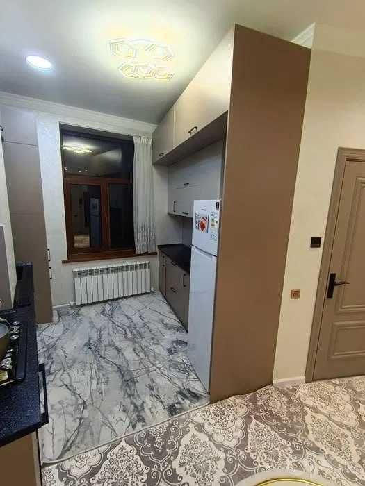 yakkasaroy 3xonali zor narxda kadaster bor shoshilin salamatina 86m2;