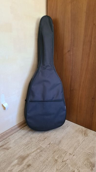 Продам гитару YMAHA
