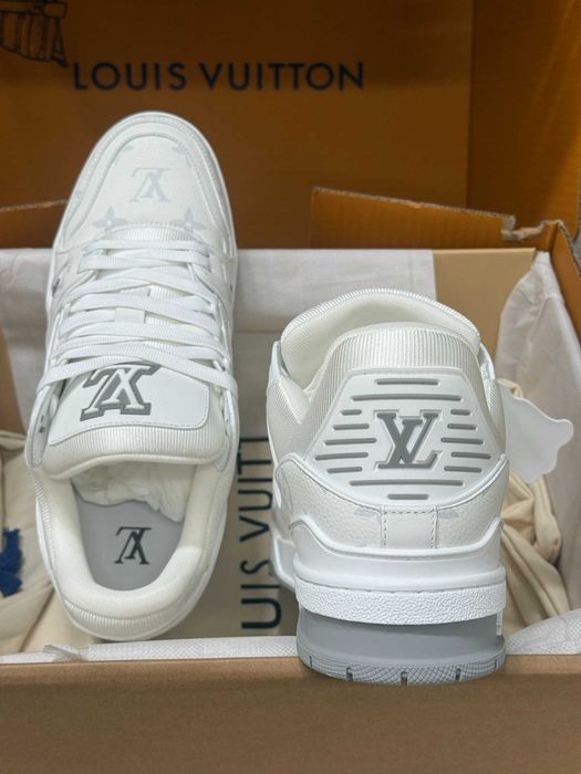 Adidasi Louis Vuitton Trainer Premium