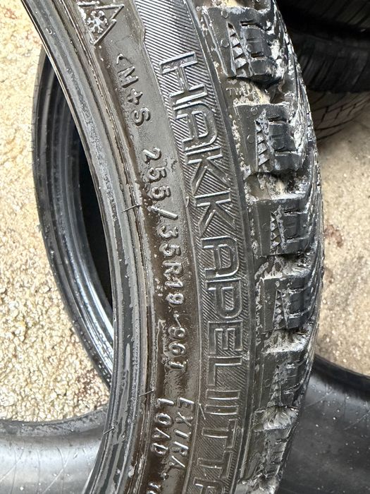 Зимни гуми Гуми Nokian Hakkapelitta 255/35/19