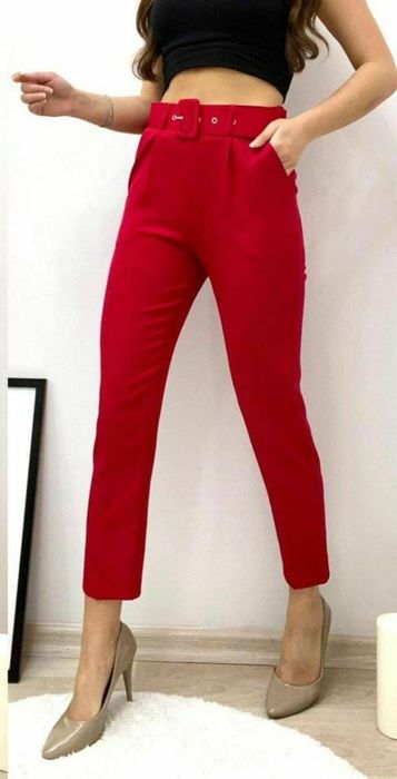 Costum dama se da si separat