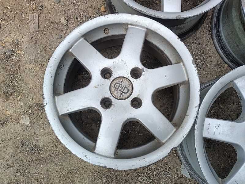 Продам оригинальные легкосплавные диски на Mitsubishi