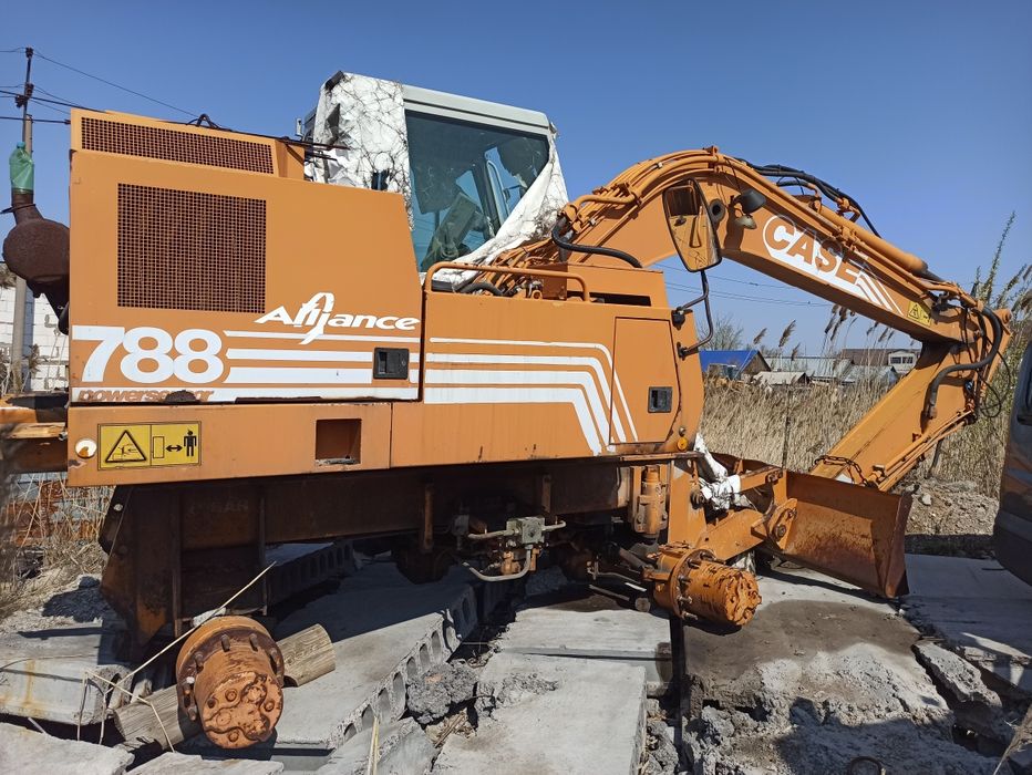 Разборка экскаватора CASE 788