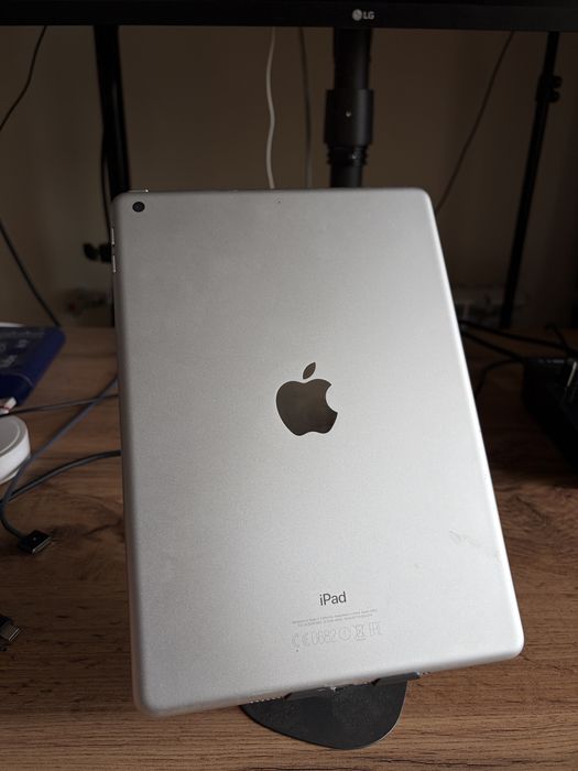 Продается iPad 2017 9,7 Touch id