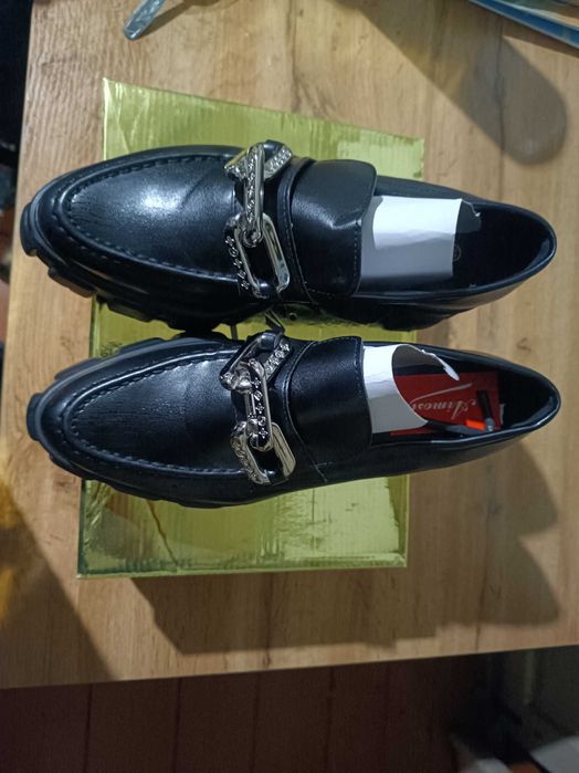 Новый Туфли Новый