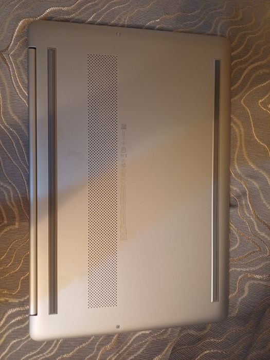 HP Laptop 15s-eq2xxx