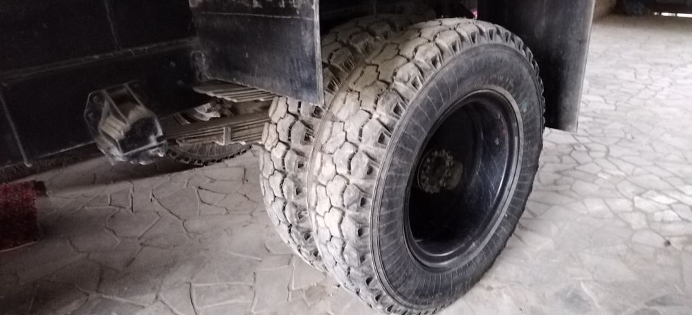 Gaz 52 sotiladi, yurib turgan holati yaxshi