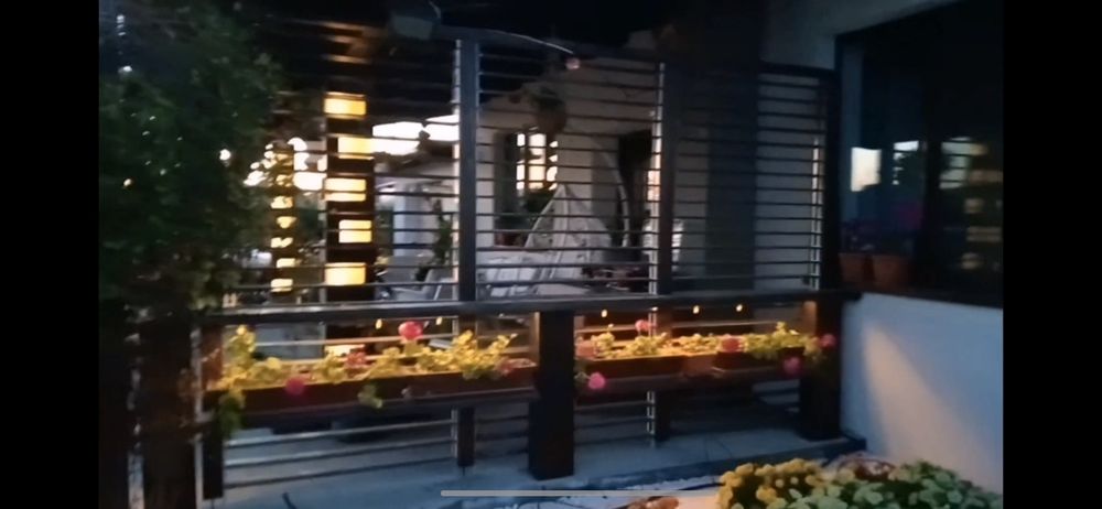 Glisiere cu lamele rombus