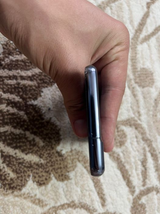 Обменяю  Samsung s21 5g 8/128гб