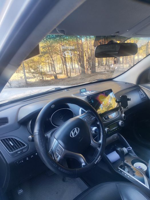 Продам хундай Туксон 2011 года